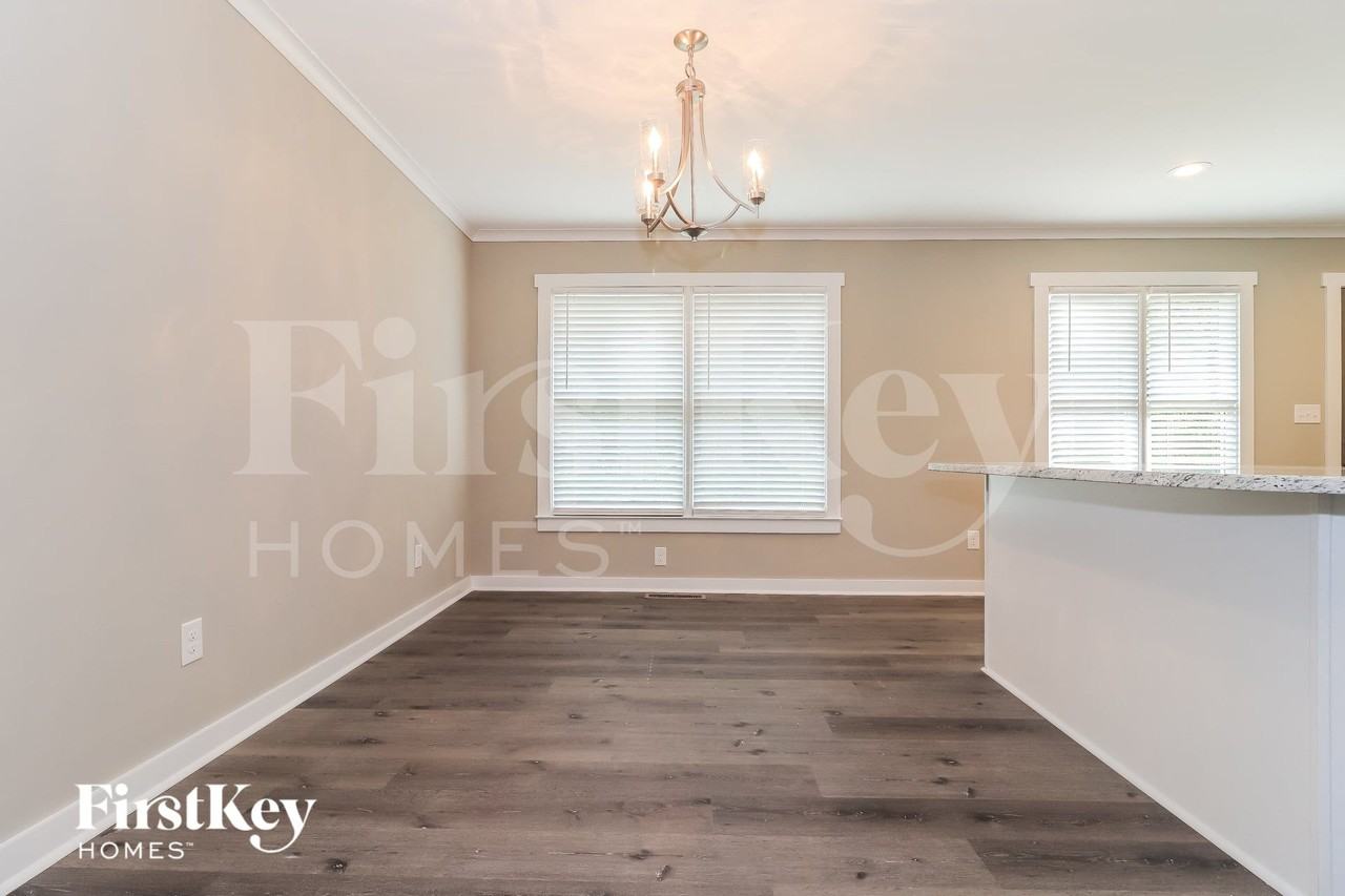 321 Spring Ridge Dr - Photo 6 of 15