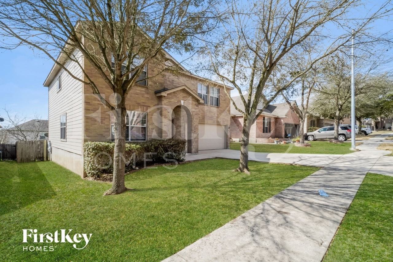 6756 Spearwood - Photo 2 of 16