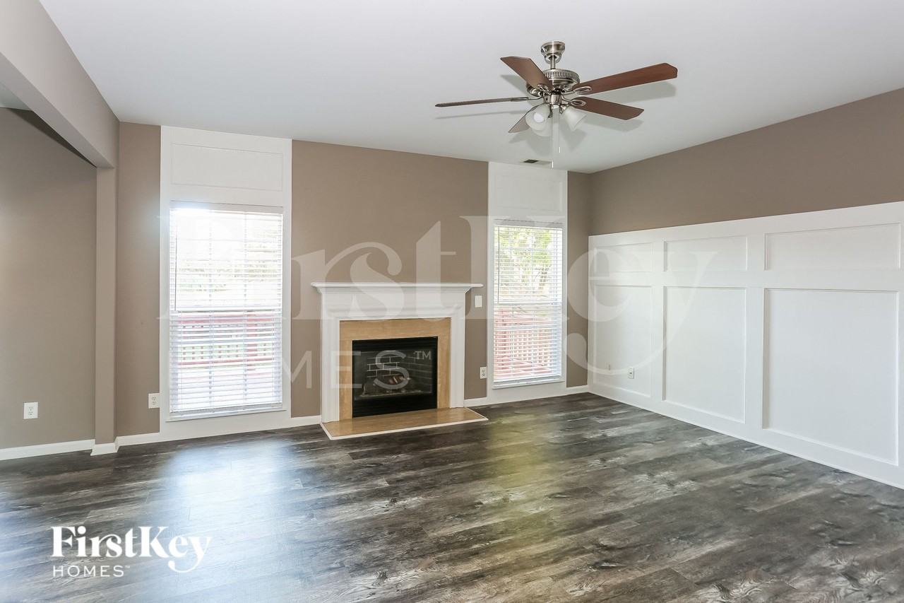 111 Vance Crescent Dr - Photo 4 of 15