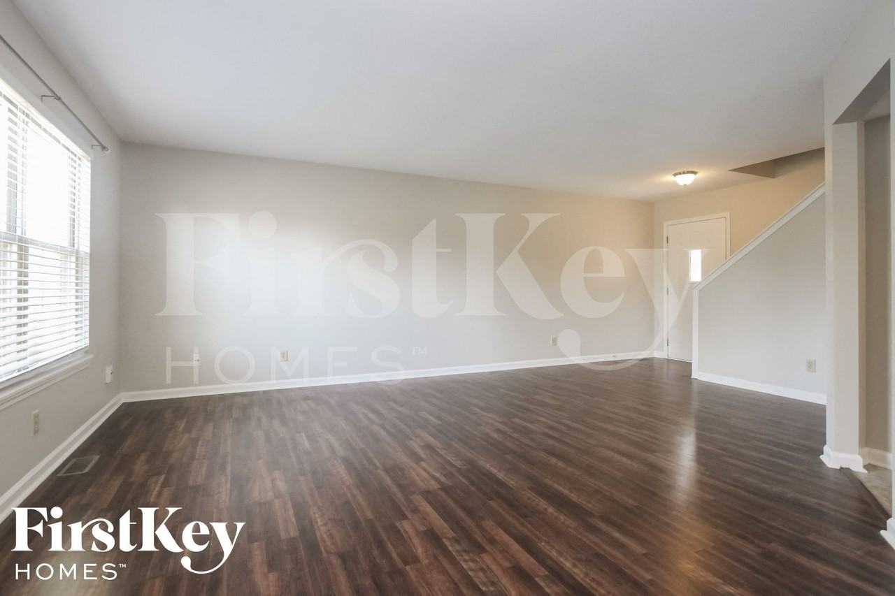 85 Westridge Blvd - Photo 5 of 15
