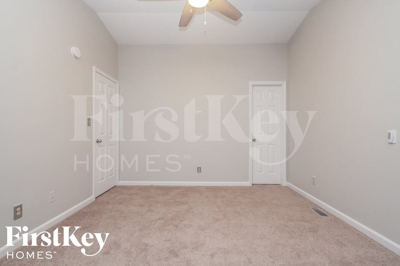 85 Westridge Blvd - Photo 7 of 15