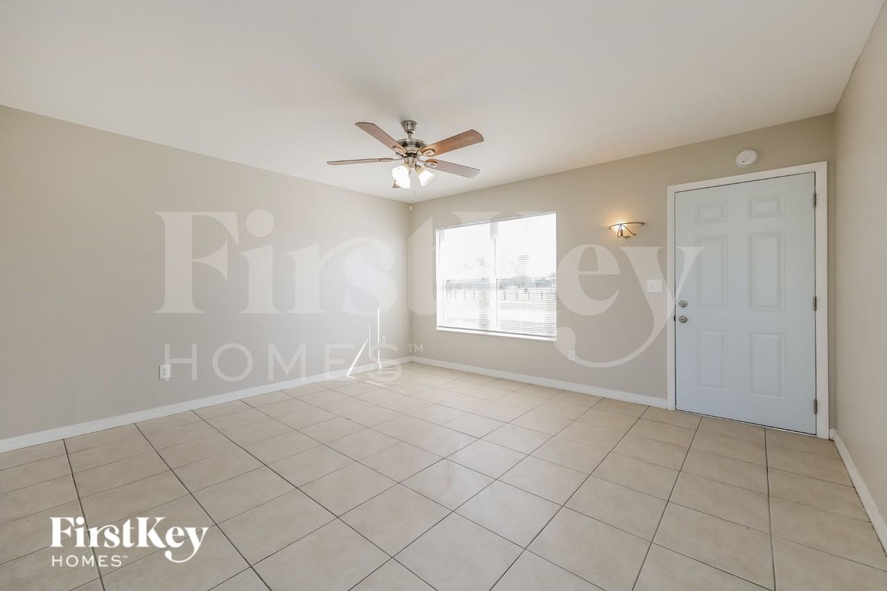 8344 Trionfo Ave - Photo 3 of 16