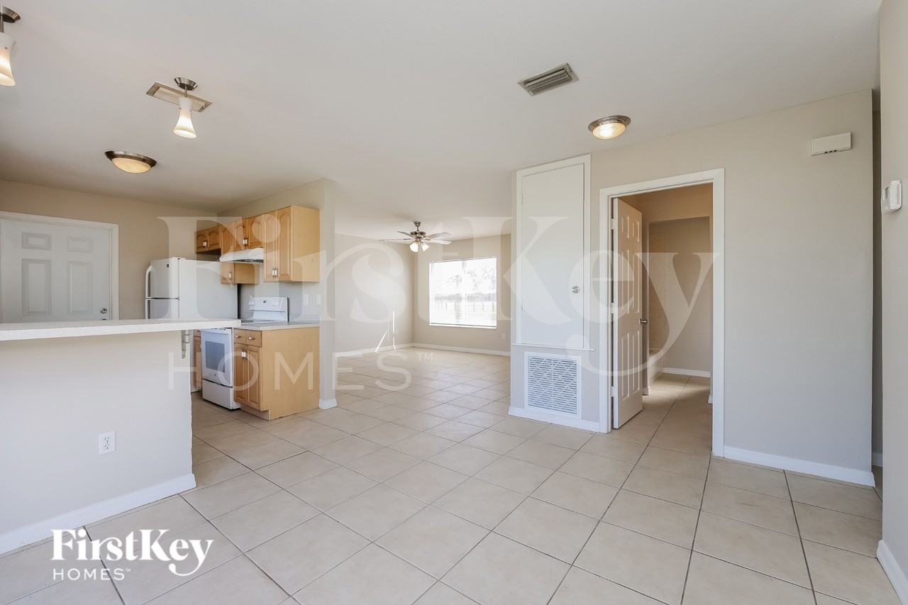 8344 Trionfo Ave - Photo 6 of 16