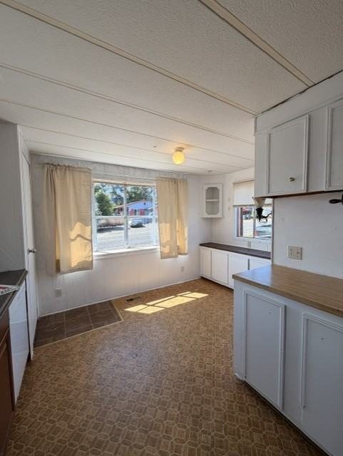 110 W Veterans Ave #1 - Photo 2 of 18
