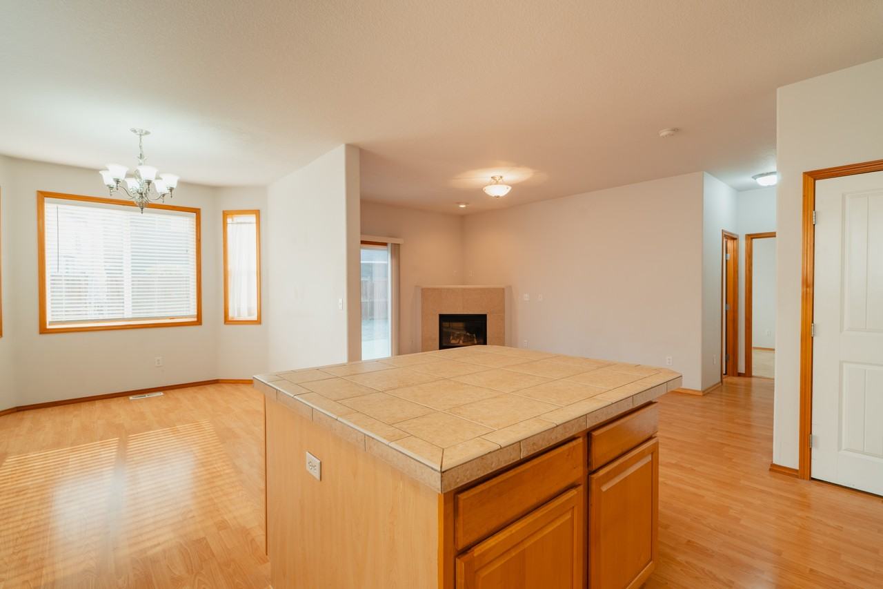8451 Se 78th Pl #1 - Photo 6 of 13