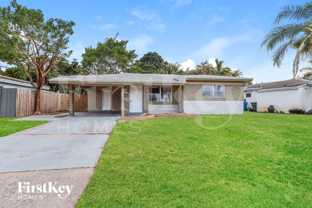 4810 Ne 8th Ave - Photo 1 of 1