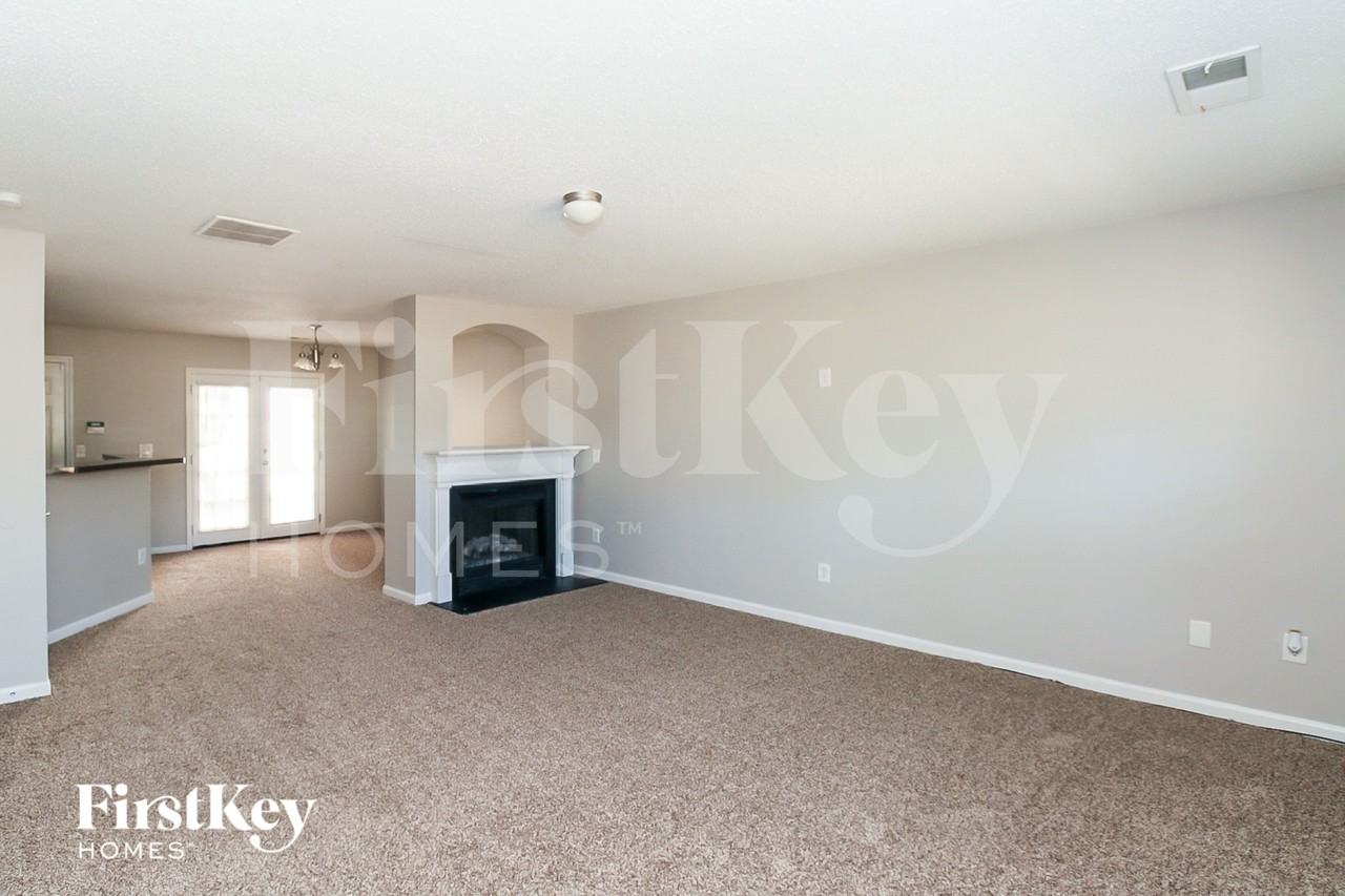 3585 Parc Cir Sw - Photo 2 of 18