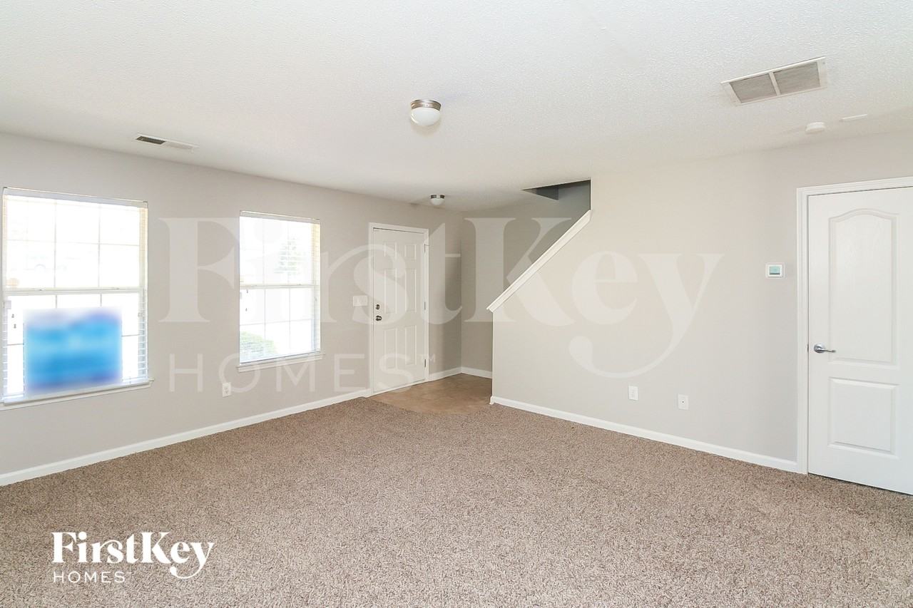 3585 Parc Cir Sw - Photo 3 of 18
