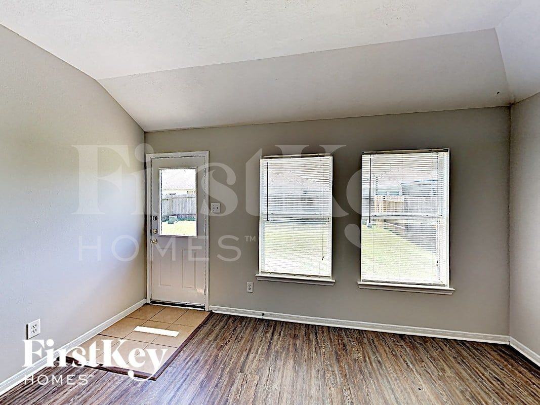18907 Bressingham Dr - Photo 3 of 13