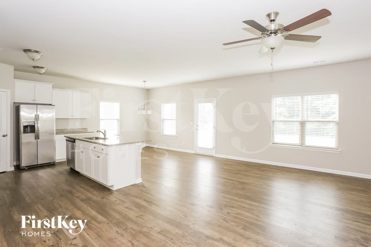 1703 Rocky River Rd - Photo 4 of 15