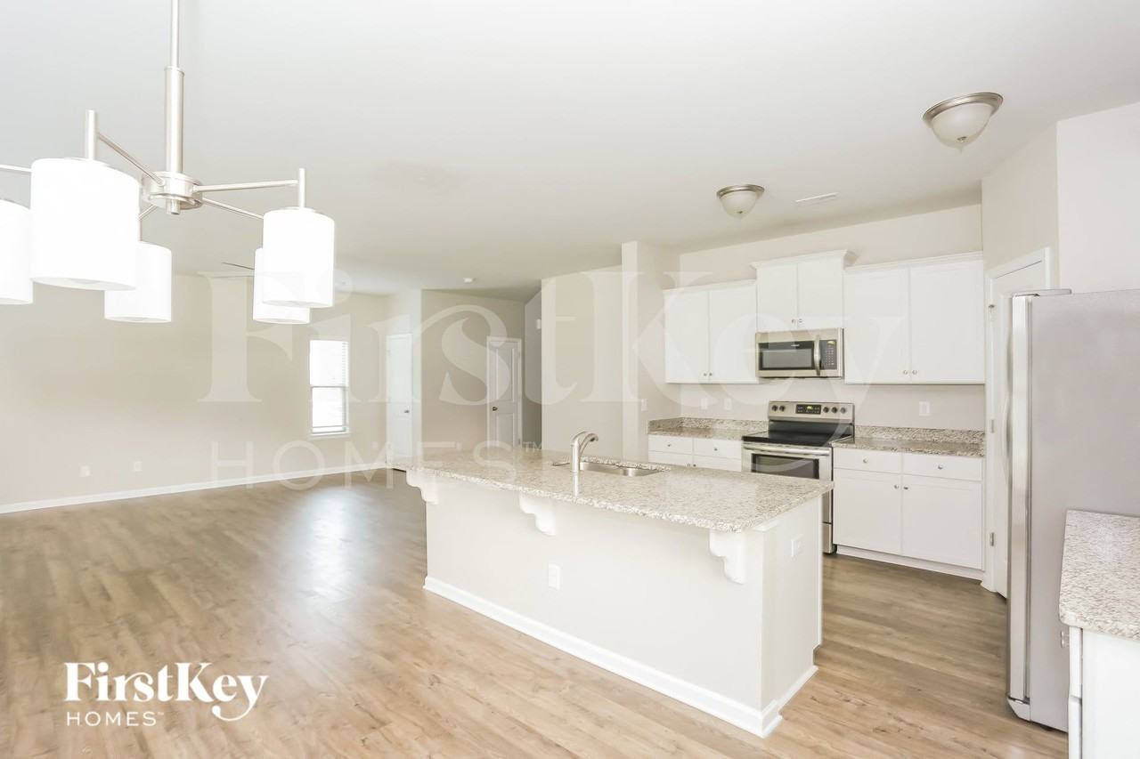 1703 Rocky River Rd - Photo 6 of 15