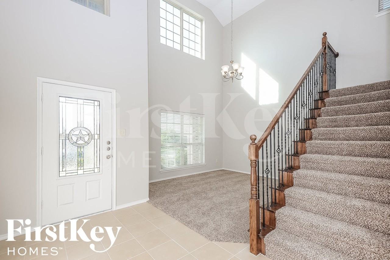 1112 Kaufman Rd - Photo 2 of 16