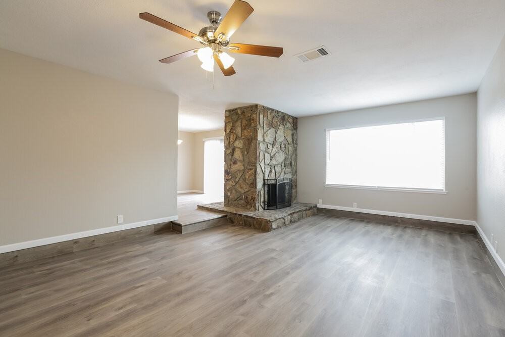 8116 Eginton Ave - Photo 3 of 16