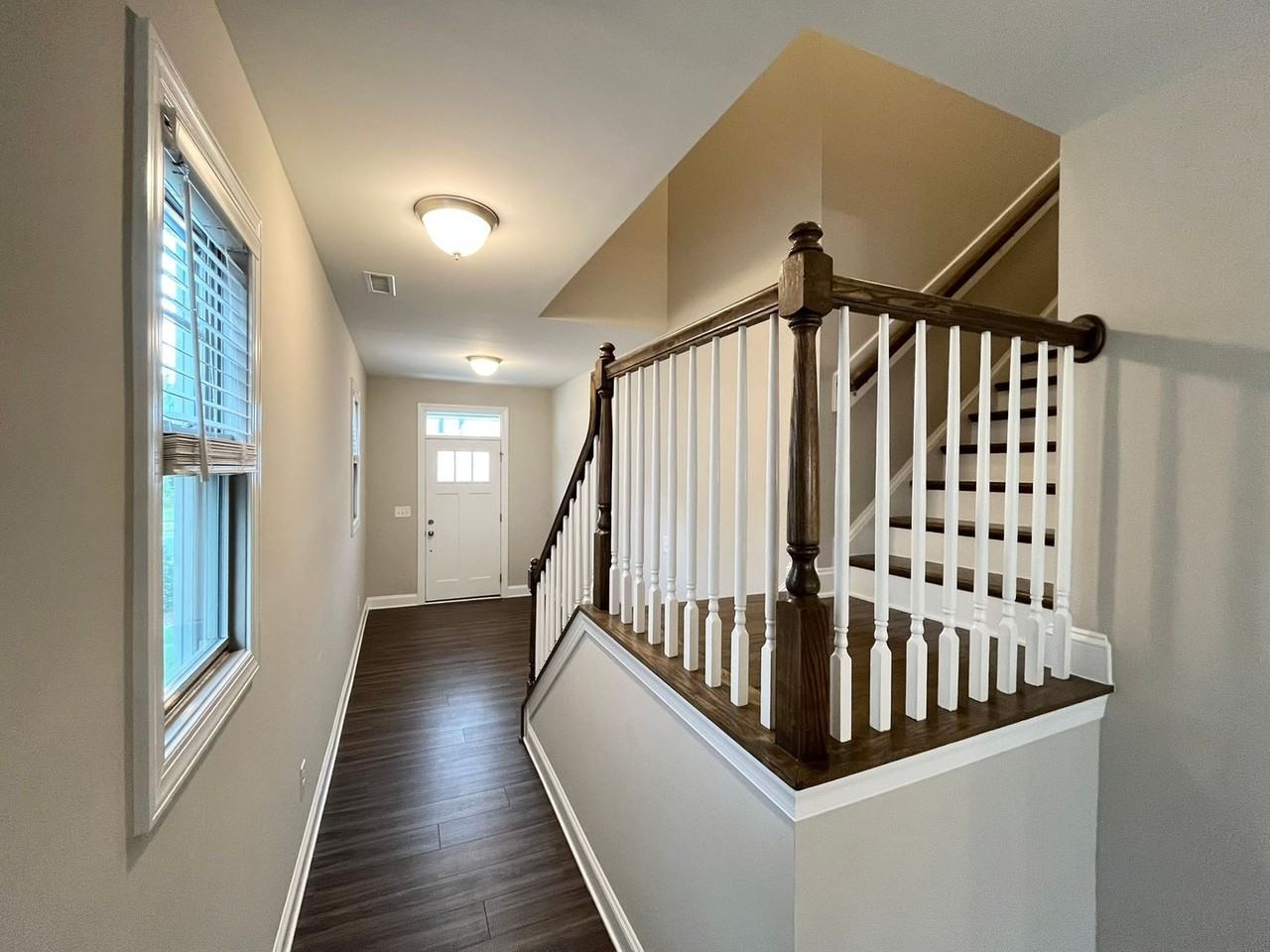 1002 Greatland Rd - Photo 2 of 27