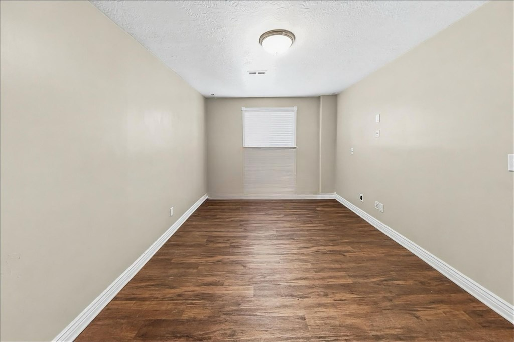 116 East 1875 North - Photo 2 of 5