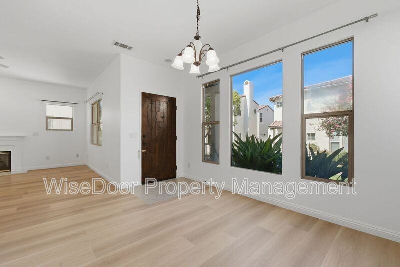 1087 Waterfall Way - Photo 7 of 50