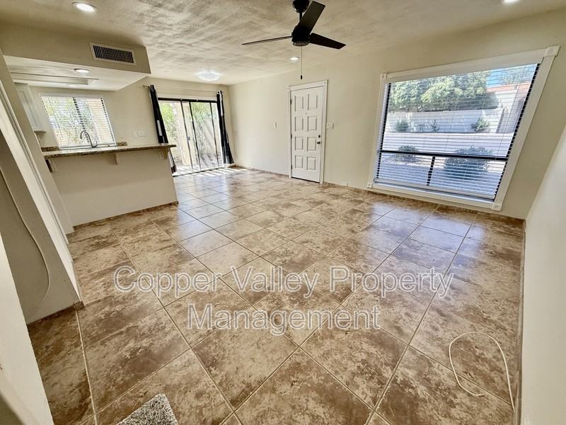 8601 S 48th St - Photo 2 of 19