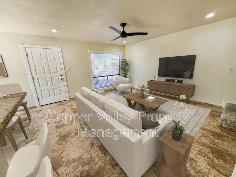 8601 S 48th St - Photo 3 of 19