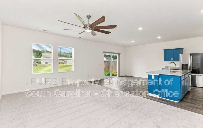 484 Pender Woods Dr - Photo 4 of 22