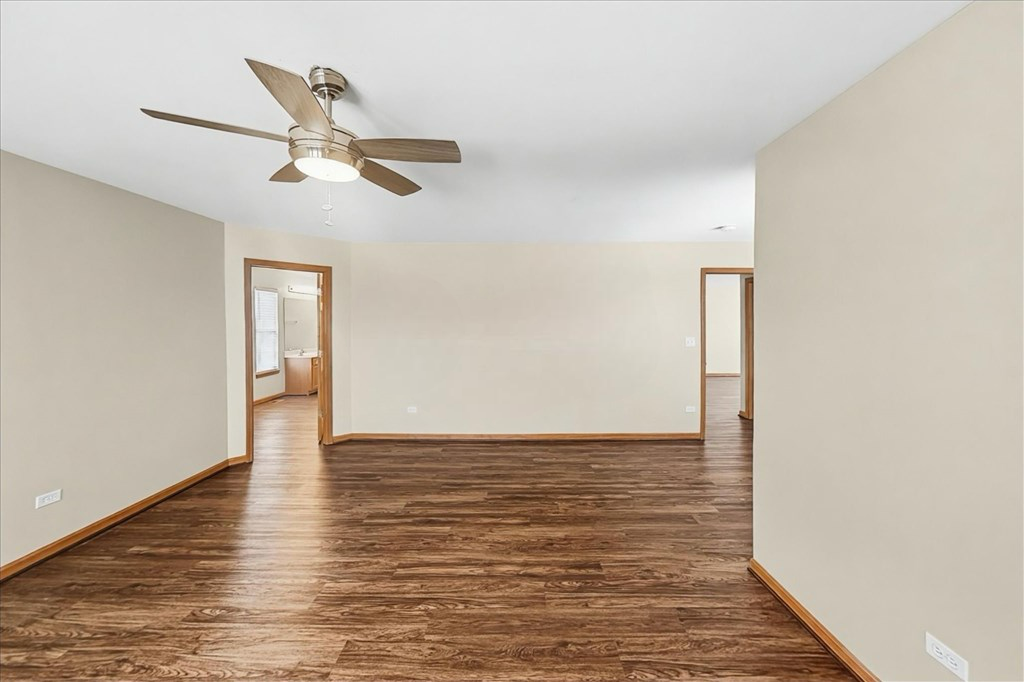 5045 Pelican Street - Photo 3 of 4