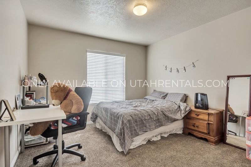 112 Cougar Blvd #307M - Photo 5 of 16
