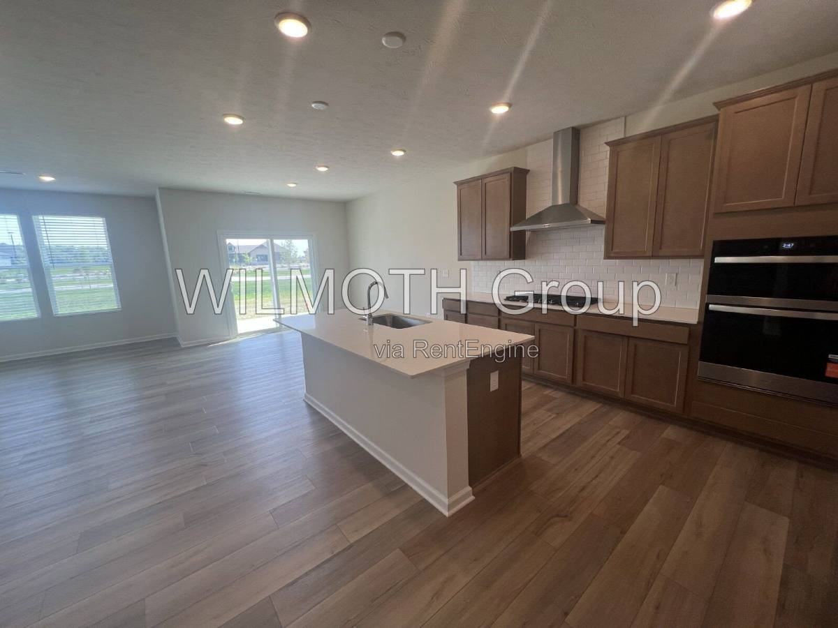 13179 Himalaya Cir - Photo 3 of 10