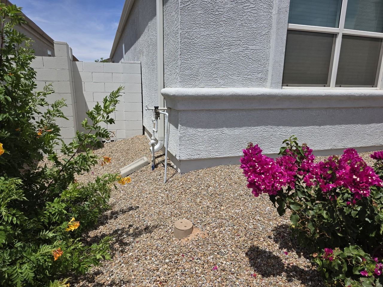 5082 E Diatomite Dr #1 - Photo 5 of 27