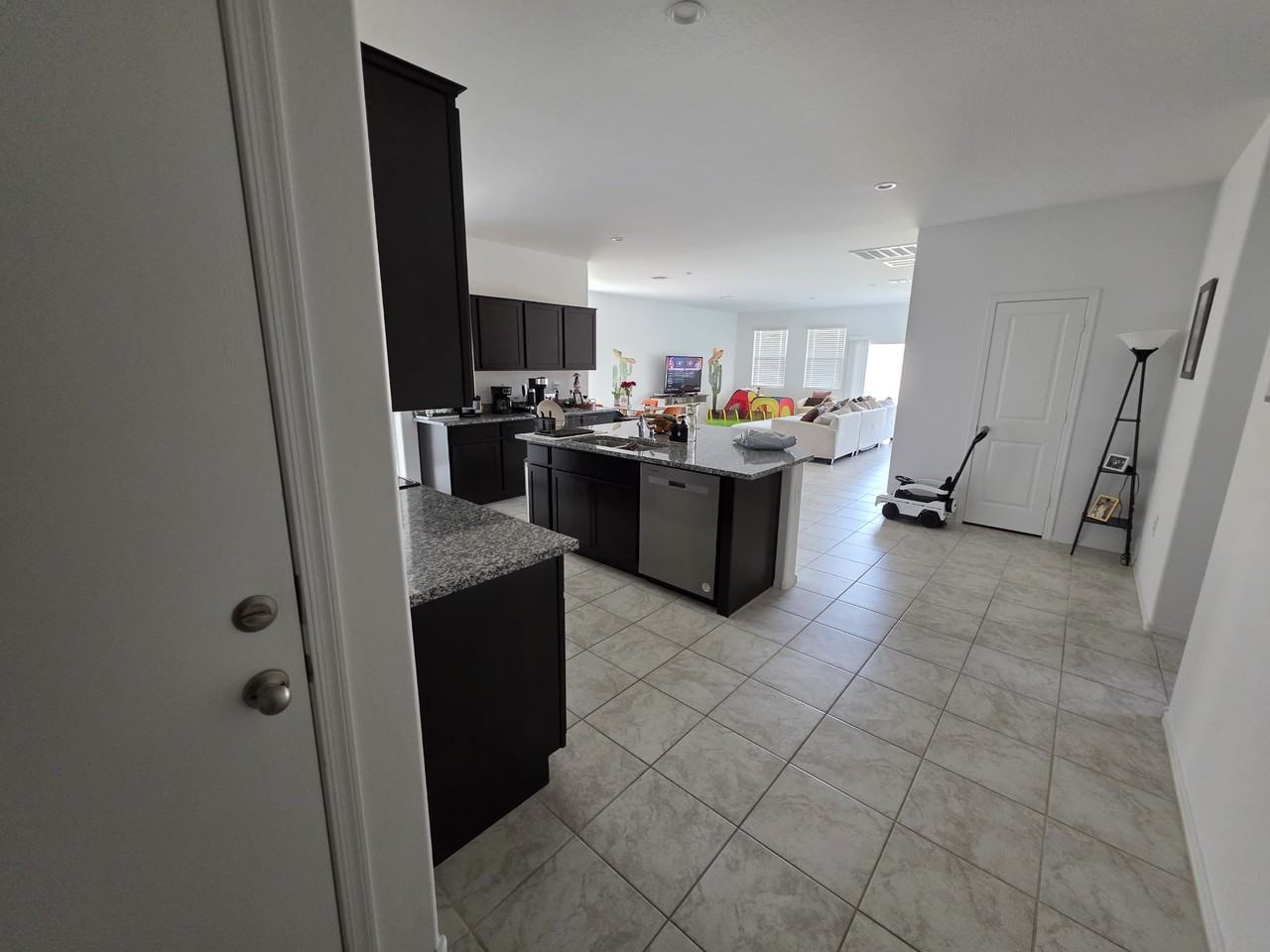 5082 E Diatomite Dr #1 - Photo 6 of 27
