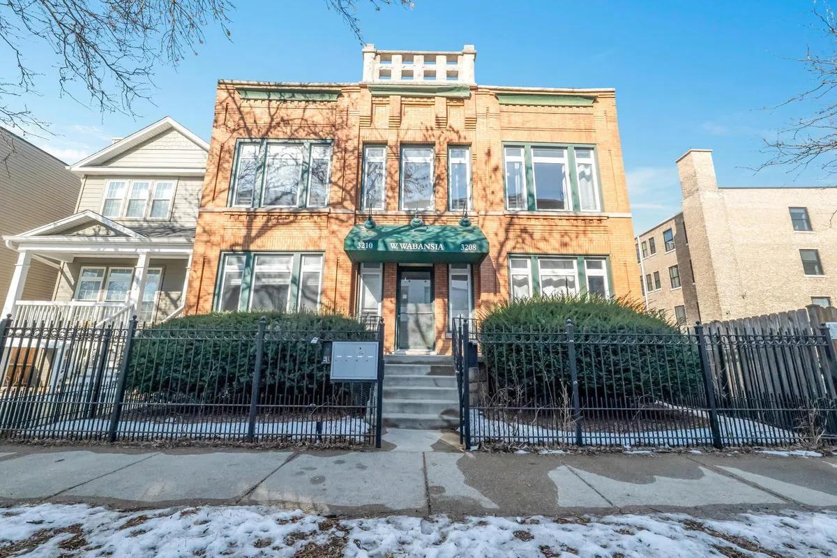 3208 W Wabansia Ave #2E - Photo 3 of 12