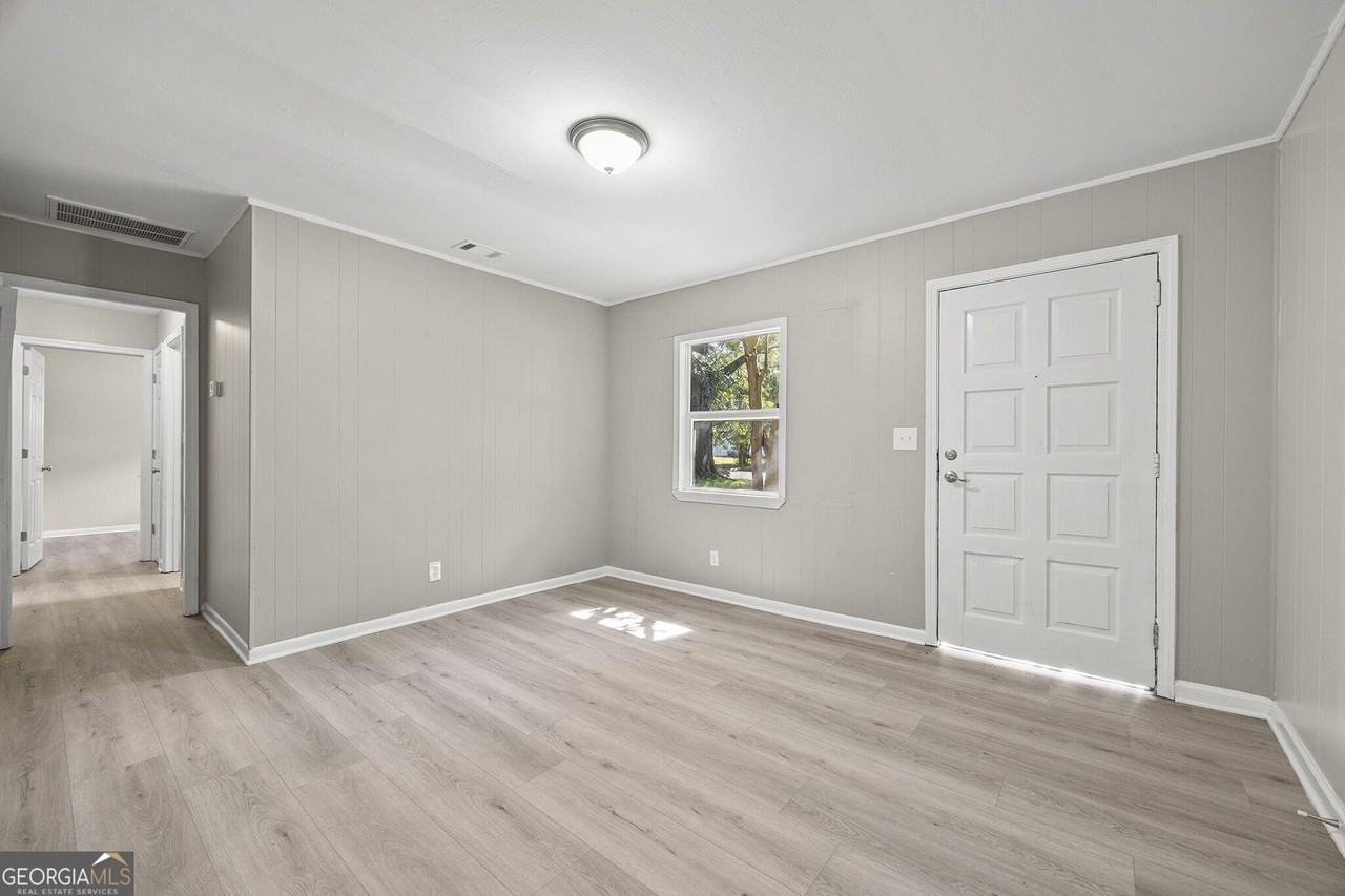 3415 Travis Blvd - Photo 3 of 12