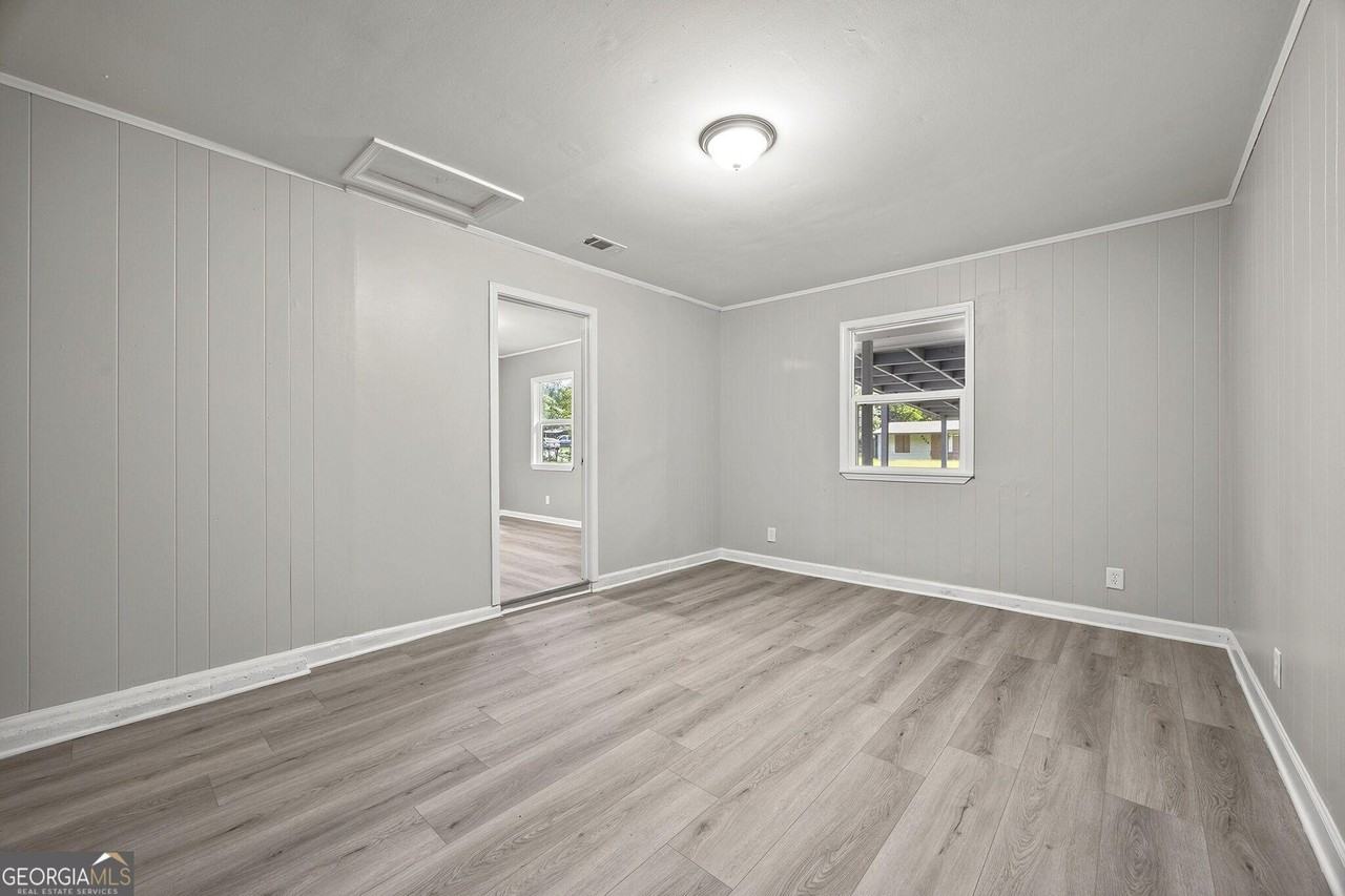 3415 Travis Blvd - Photo 7 of 12