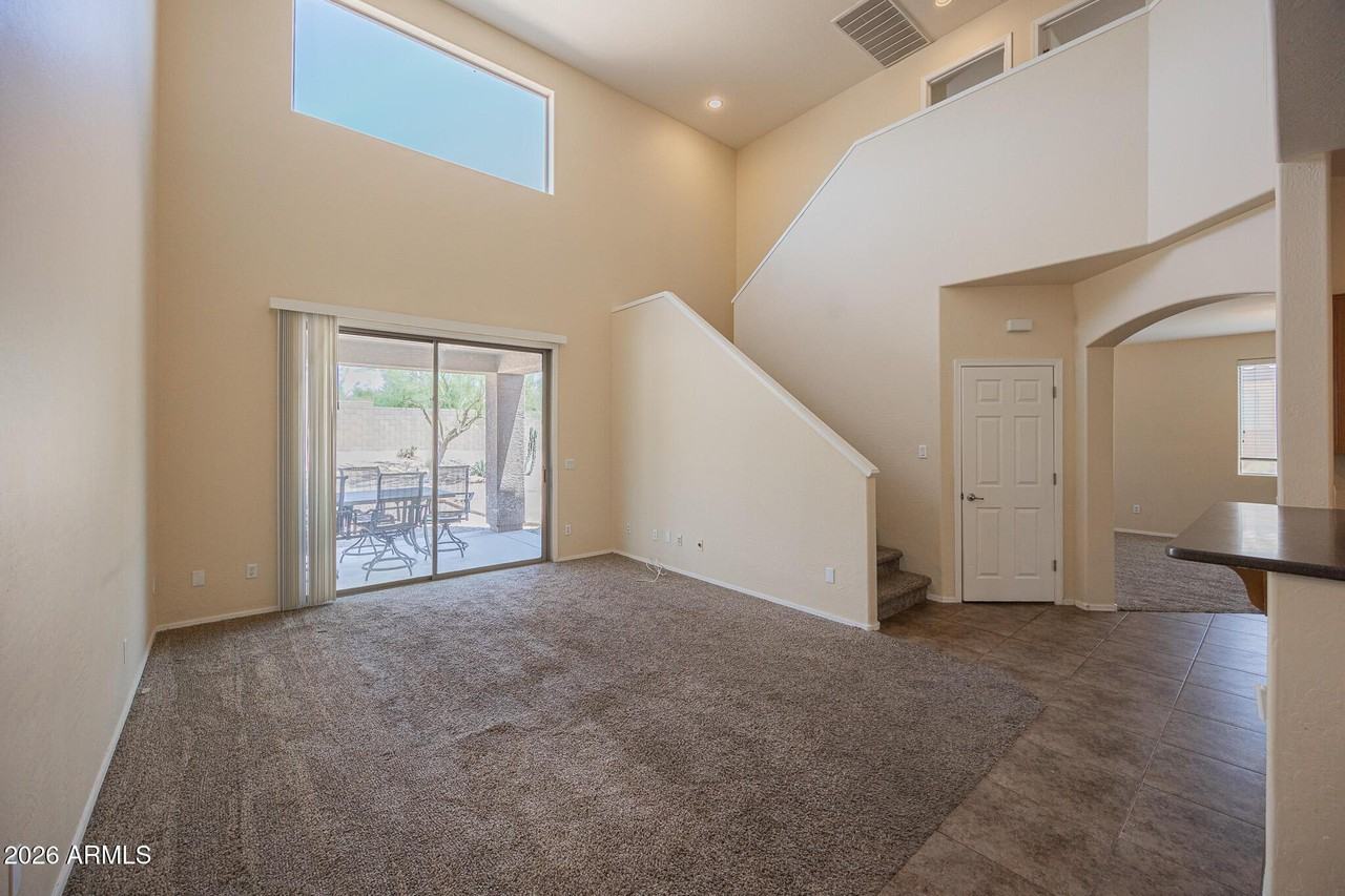 4418 W Hower Rd - Photo 4 of 34