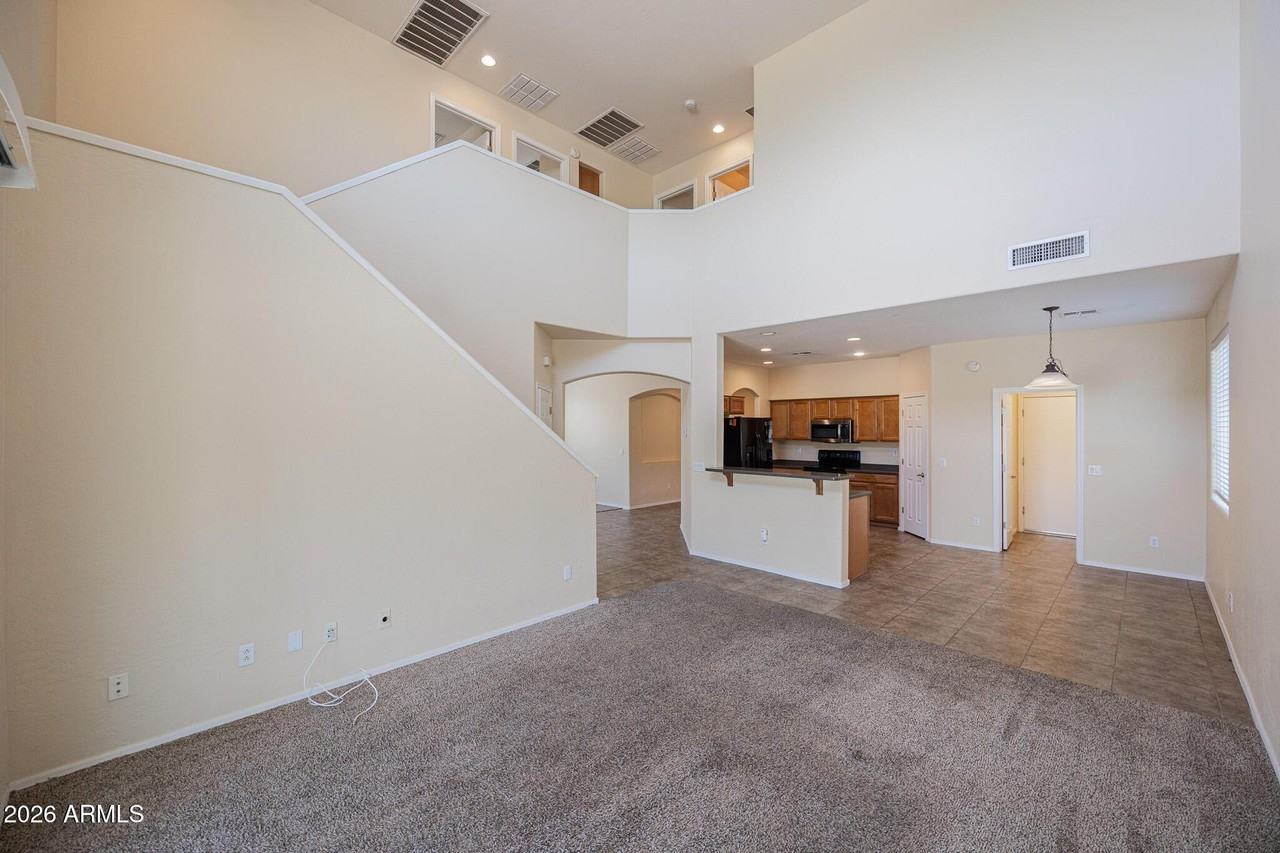 4418 W Hower Rd - Photo 5 of 34