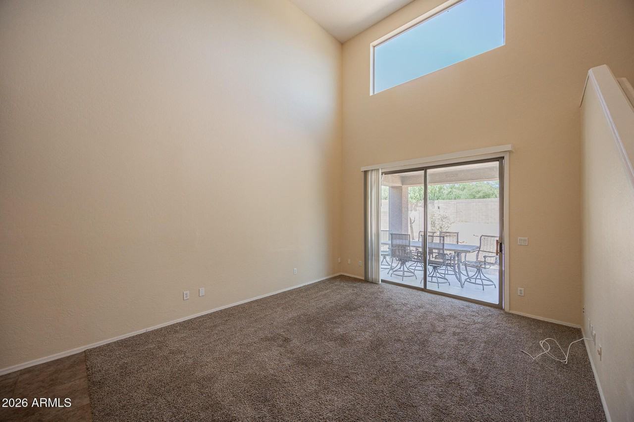 4418 W Hower Rd - Photo 6 of 34