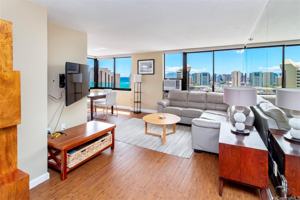 featured image of 343 Hobron Ln #3804