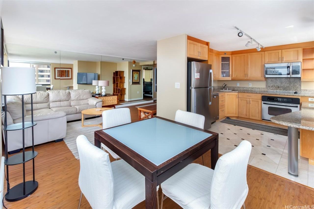 343 Hobron Ln #3804 - Photo 4 of 25