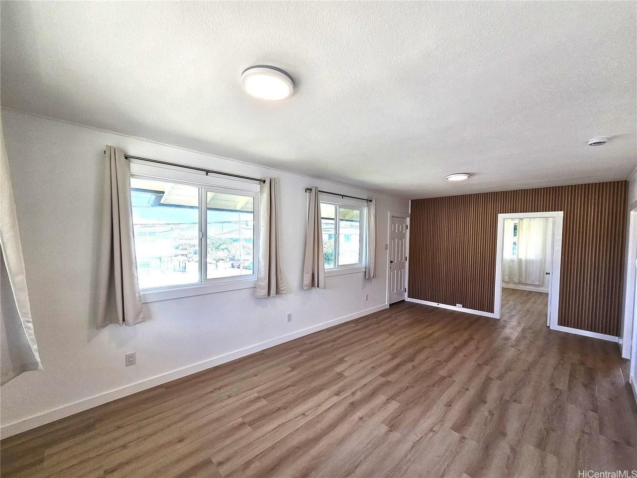 555 12th Ave #A - Photo 5 of 25