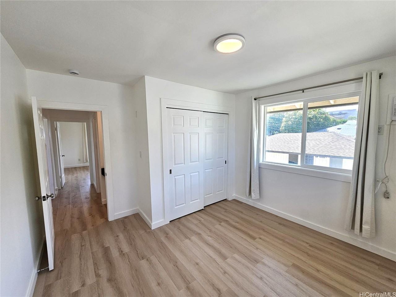 555 12th Ave #A - Photo 6 of 25
