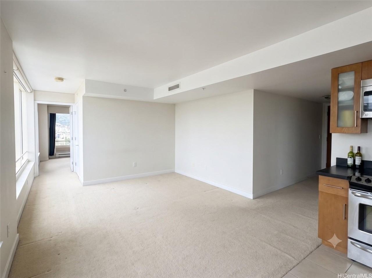 1009 Kapiolani Blvd #2810 - Photo 4 of 9