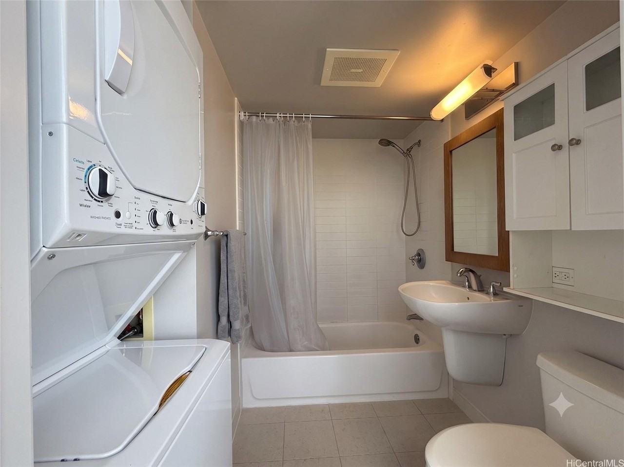 1009 Kapiolani Blvd #2810 - Photo 5 of 9