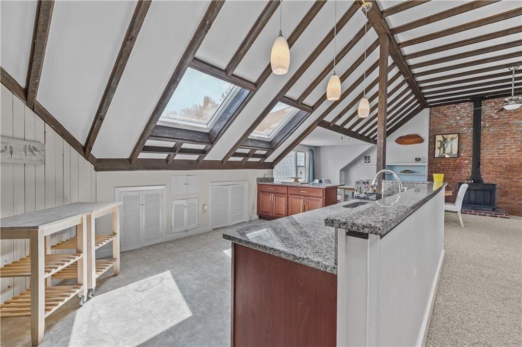 167 Coggeshall Ave ##E - Photo 7 of 26