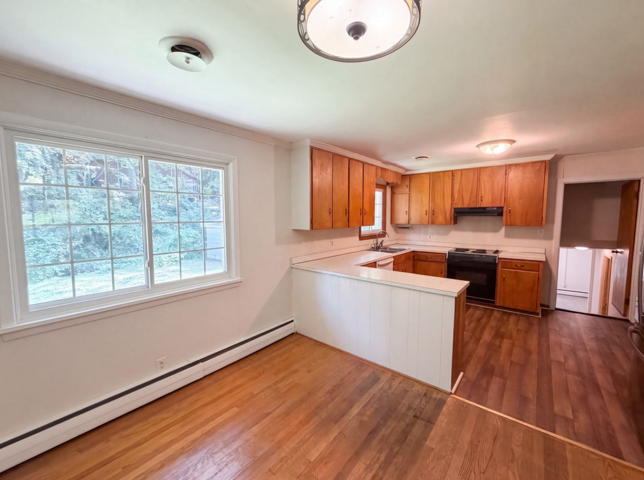 810 Beaver Dam Rd - Photo 2 of 13