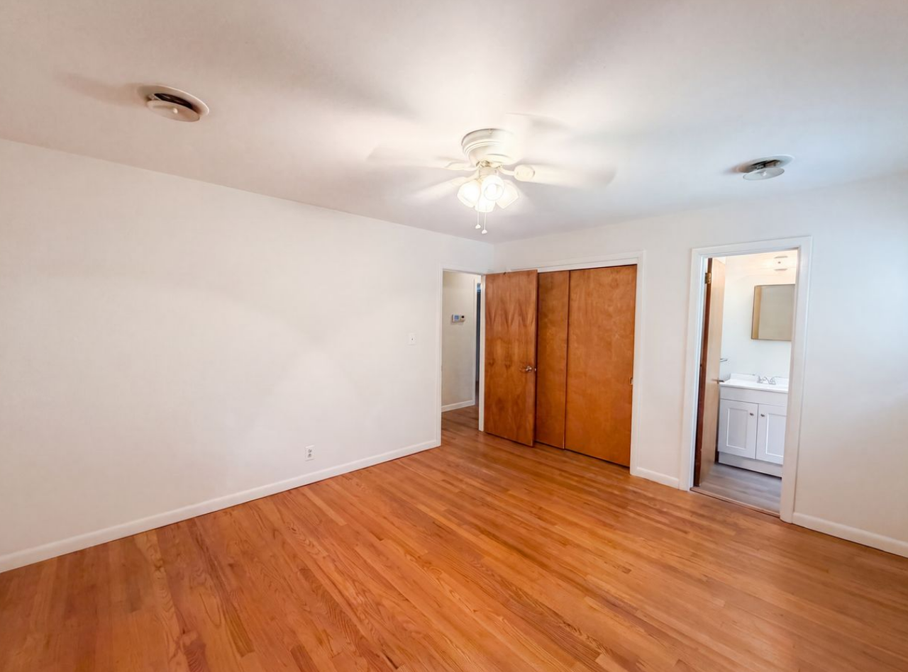 810 Beaver Dam Rd - Photo 4 of 13
