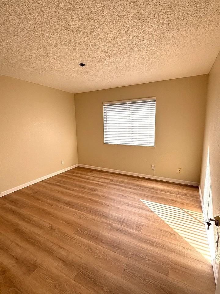 3 Lewis Ave #5 - Photo 5 of 12