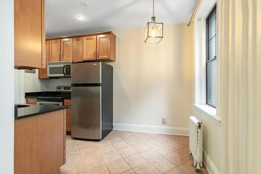 374 Chestnut Hill Ave #3 - Photo 6 of 10