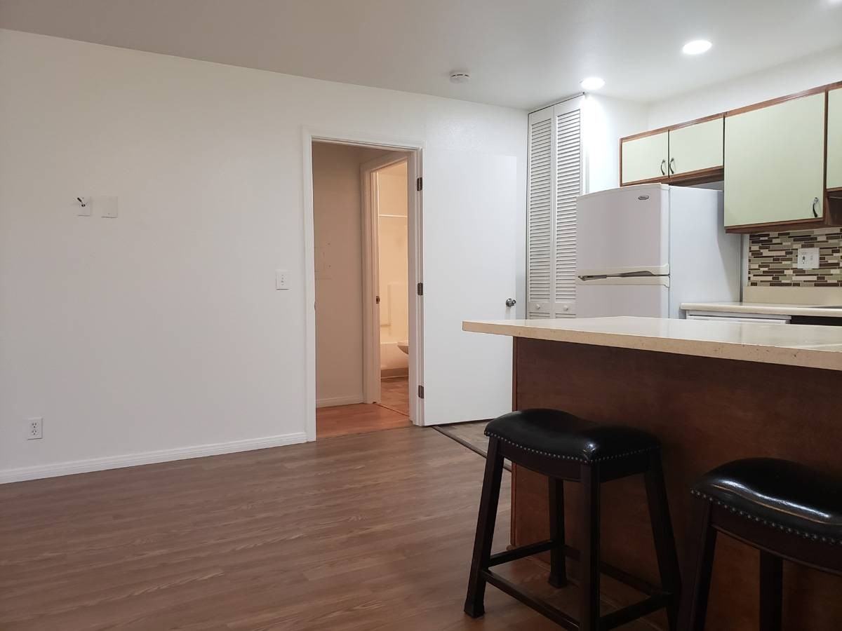 1261 Victor Ave #9 - Photo 3 of 19