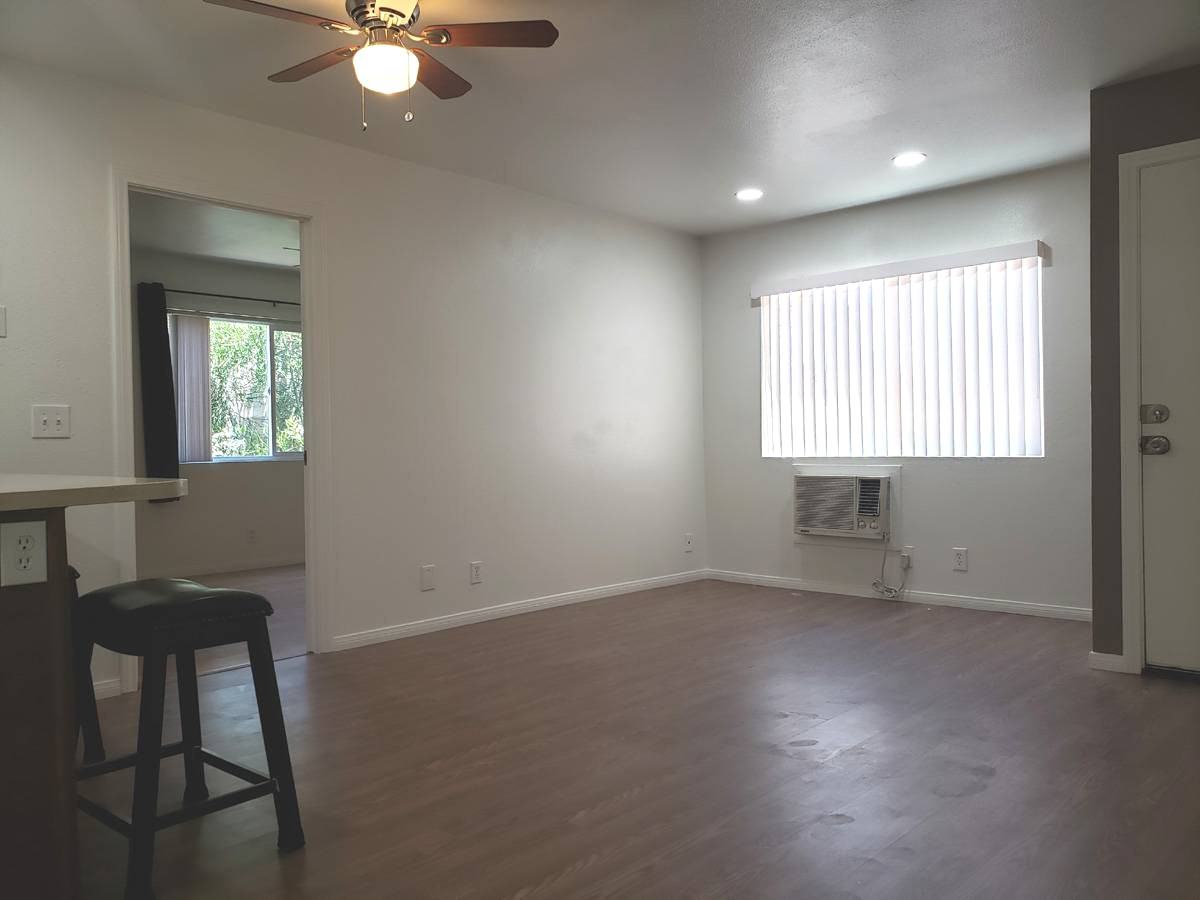 1261 Victor Ave #9 - Photo 6 of 19