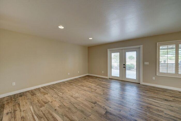 1235 S Western Skies Dr - Photo 5 of 41