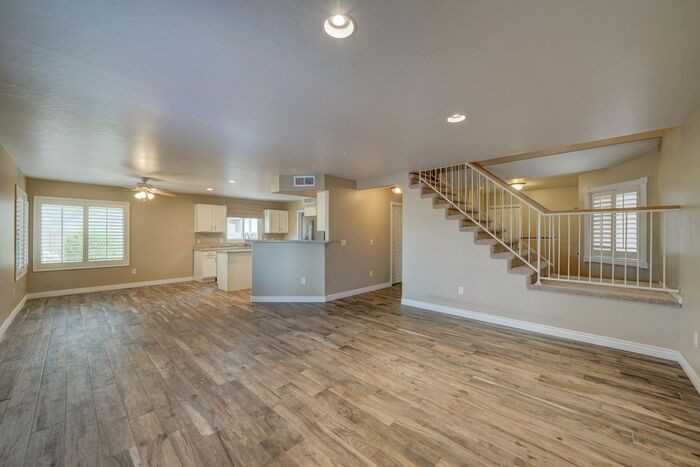 1235 S Western Skies Dr - Photo 7 of 41