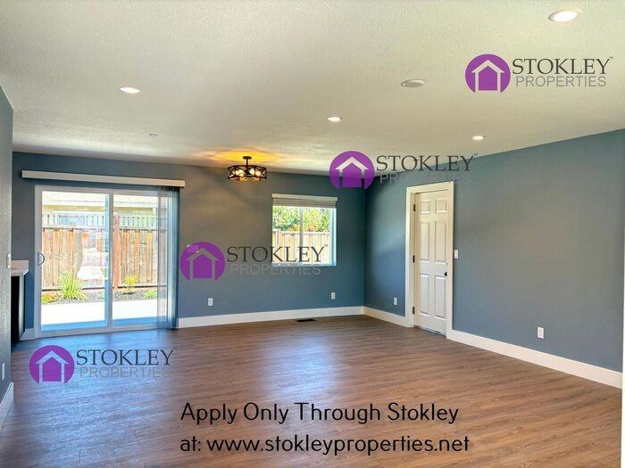 1331 Sunshine Dr - Photo 3 of 13